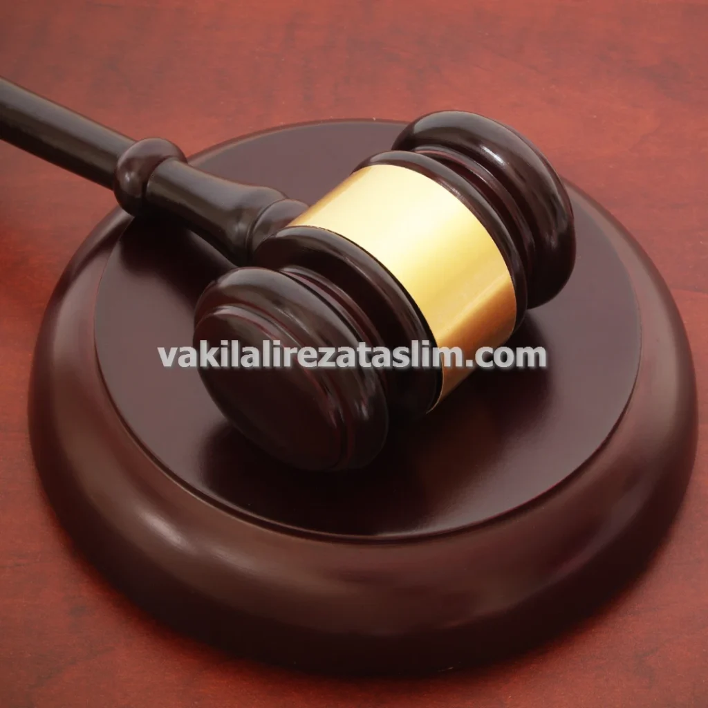 وکیل پرونده های جرایم کلاهبرداری خرید و فروش خودرو در مشهد